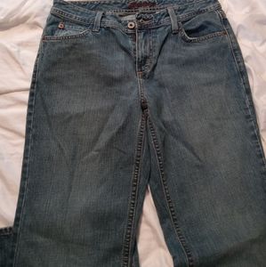 Eddie Bauer Classic Boot Cut Jeans. 100% cotton. Size 6